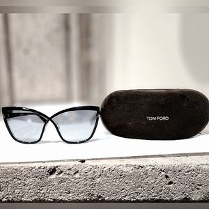 Tom Ford Sandrine-02 Mirrored Cat-Eye Sunglasses(TF0715) with Case (Women's)